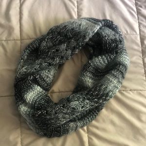 Infinity scarf
